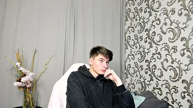 SherlockMax online show from September 2025 05:59:02 PM