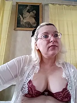 VikaKing online show from February 2026 10:03:02 AM