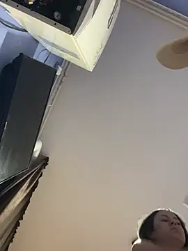 Enna-Kymm online show from February 2026 04:24:02 PM