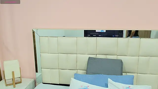 gisell gomez online show from November 2025 12:28:01 PM