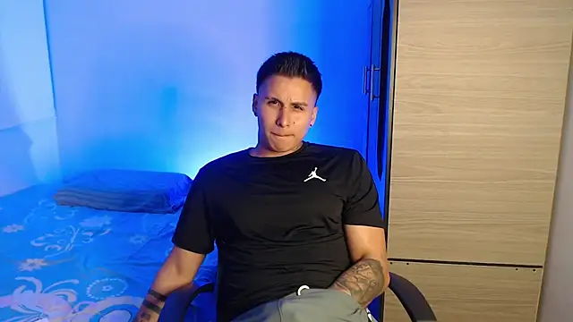 valentinosex1 online show from January 2026 12:05:02 AM