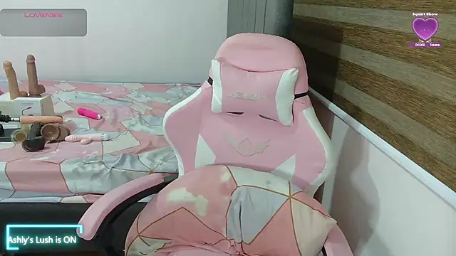 cumwetmebaby online show from September 2025 02:06:01 AM