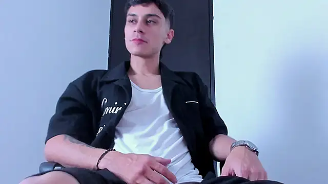 axel davis  online show from February 2026 05:47:01 AM