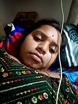 Hot crety online show from November 2025 11:48:01 PM