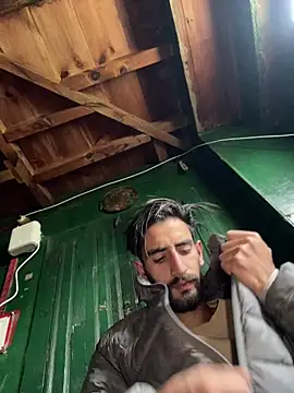 lyath3245 online show from April 2026 07:14:01 AM