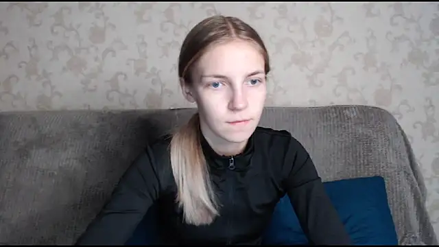 HitGyrl online show from October 2025 01:03:02 AM