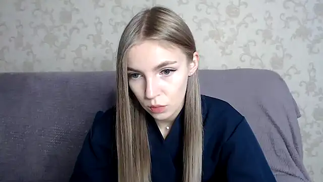 HitGyrl online show from November 2025 08:03:01 AM