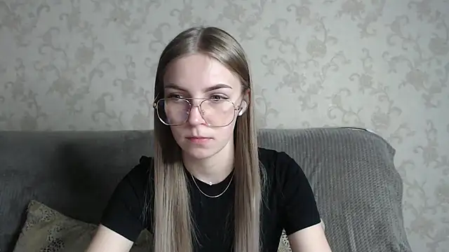 HitGyrl online show from February 2026 01:04:02 AM