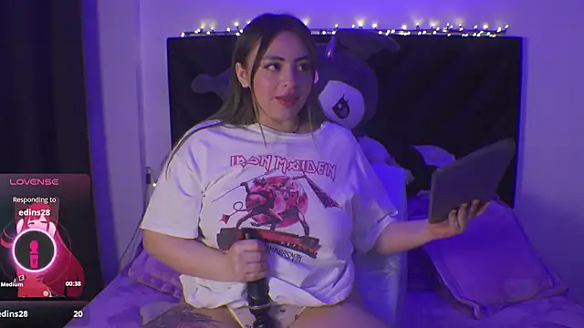 Snapshot of Vanelope_sweet_ chatting on May 2026 03:01:01 AM Vanelope sweet online show from May 2026 03:01:01 AM