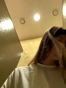 ElliRose online show from September 2025 05:56:01 AM