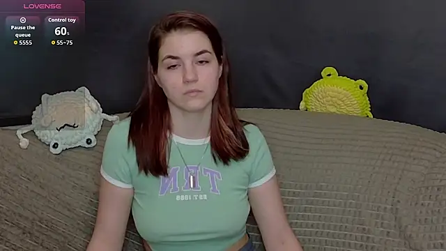 ElzaBlis online show from November 2025 02:49:02 PM