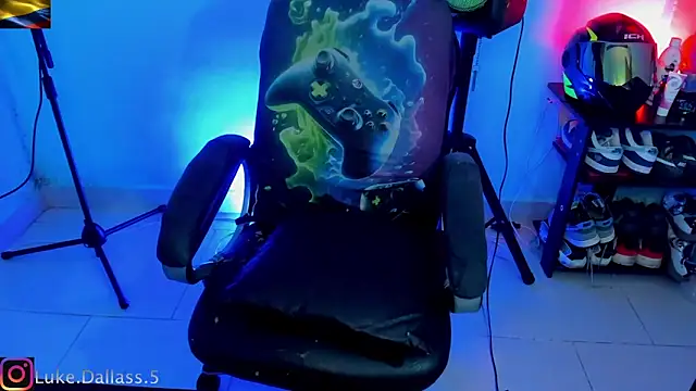 zeus 7777 online show from February 2026 11:42:02 PM