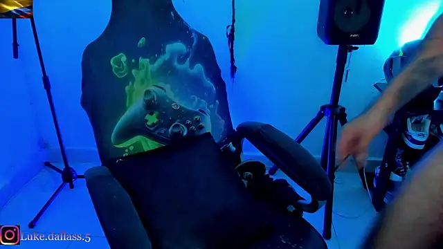 zeus 7777 online show from February 2026 10:11:01 AM