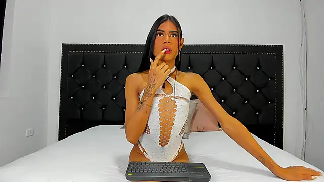 LissyAndrade online show from October 2025 07:54:02 PM