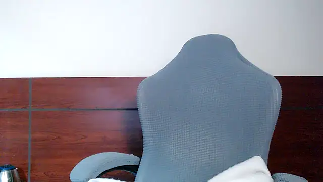 Snapshot of Cam-Ly chatting on February 2026 11:20:01 PM Cam-Ly online show from February 2026 11:20:01 PM