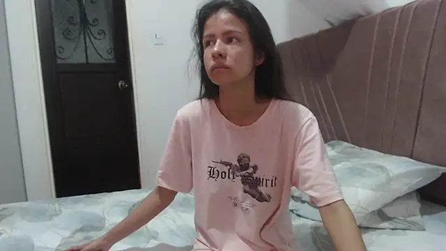 nathaly jones  online show from March 2026 12:23:02 PM