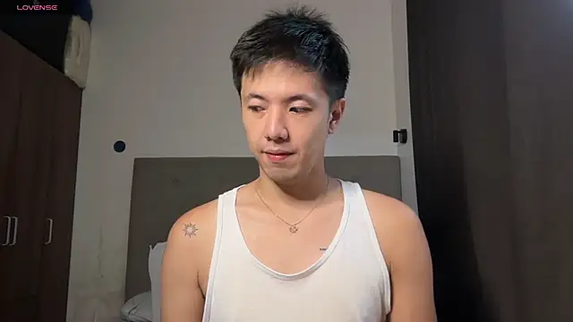 Snapshot of Addictiveboi chatting on June 2026 02:02:02 AM Addictiveboi online show from June 2026 02:02:02 AM