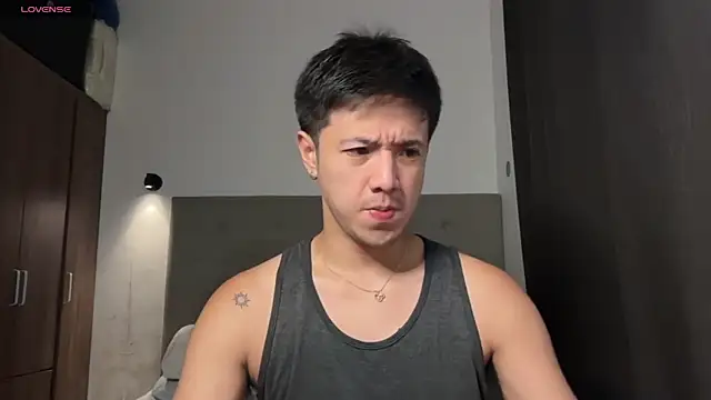 Snapshot of Addictiveboi chatting on June 2026 04:52:02 AM Addictiveboi online show from June 2026 04:52:02 AM