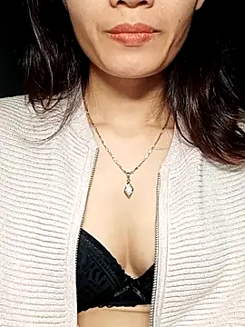 Snapshot of Hinna_x chatting on November 2025 08:54:02 PM Hinna x online show from November 2025 08:54:02 PM