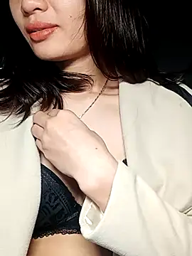 Snapshot of Hinna_x chatting on November 2025 08:20:01 PM Hinna x online show from November 2025 08:20:01 PM