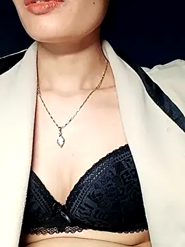 Snapshot of Hinna_x chatting on December 2025 02:16:02 AM Hinna x online show from December 2025 02:16:02 AM