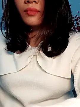 Hinna x online show from February 2026 03:19:01 PM