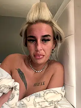 EllieMaeBaby online show from November 2025 10:42:01 PM