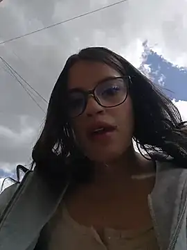 asumi 18 online show from November 2025 05:24:01 PM