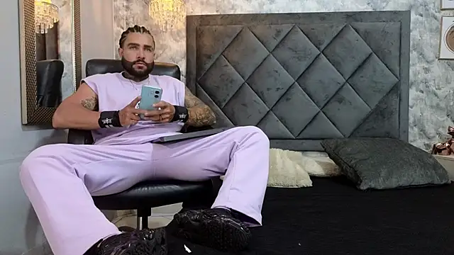 Snapshot of Apolo_rousse1 chatting on September 2025 09:03:02 PM Apolo rousse1 online show from September 2025 09:03:02 PM