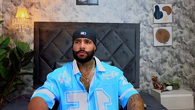 Snapshot of Apolo_rousse1 chatting on November 2025 08:55:01 PM Apolo rousse1 online show from November 2025 08:55:01 PM