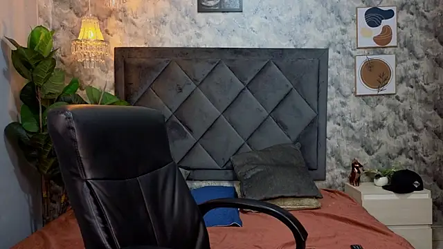 Snapshot of Apolo_rousse1 chatting on November 2025 09:24:02 PM Apolo rousse1 online show from November 2025 09:24:02 PM