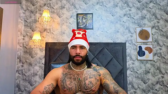 Snapshot of Apolo_rousse1 chatting on November 2025 08:00:01 PM Apolo rousse1 online show from November 2025 08:00:01 PM