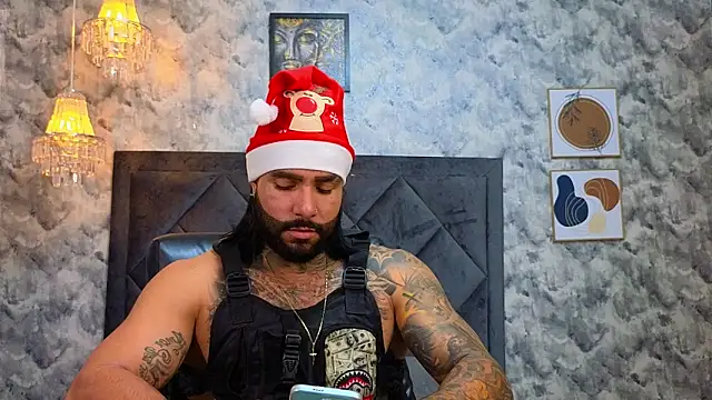 Snapshot of Apolo_rousse1 chatting on December 2025 08:36:02 PM Apolo rousse1 online show from December 2025 08:36:02 PM