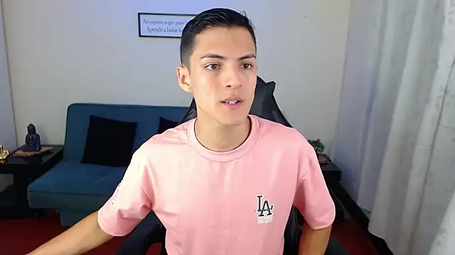 Matiius18 online show from October 2025 01:45:01 PM