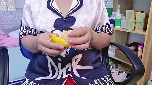 MichiLovely online show from October 2025 10:07:01 AM