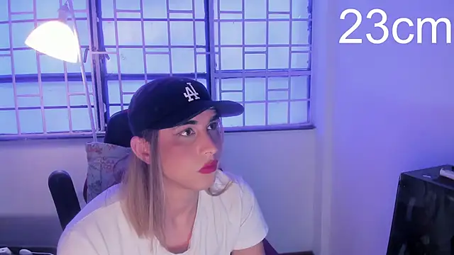 angelgoald1 online show from September 2025 06:19:02 PM