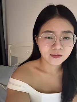Snapshot of Ella-A9 chatting on September 2025 02:55:01 PM Ella-A9 online show from September 2025 02:55:01 PM