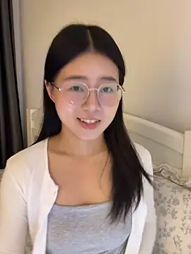 Snapshot of Ella-A9 chatting on September 2025 02:22:02 PM Ella-A9 online show from September 2025 02:22:02 PM