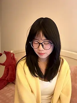 Ella-A9 online show from December 2025 03:52:02 PM