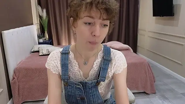 daniellia  online show from October 2025 08:26:02 AM