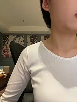 MengMeng0515 online show from March 2026 02:24:01 PM