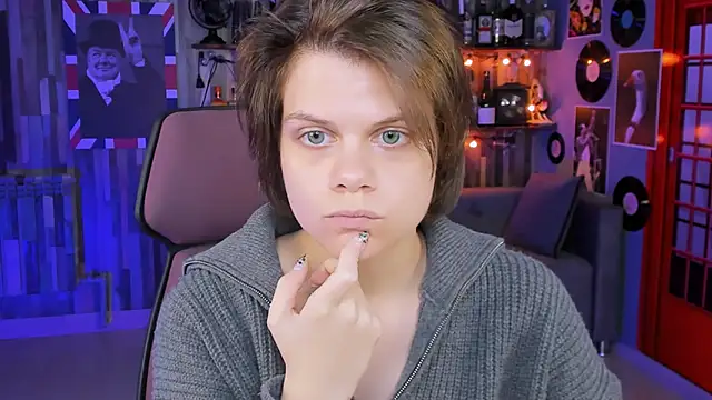 EllieMurler online show from September 2025 09:02:01 AM