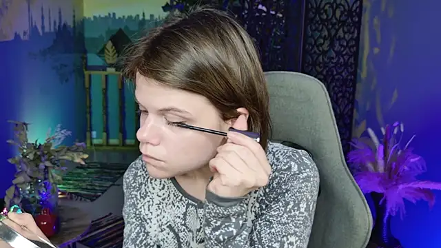 EllieMurler online show from October 2025 09:16:01 AM