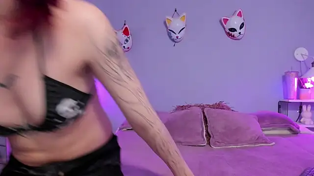 Snapshot of Zoe_Lynch_ chatting on October 2025 11:51:02 AM Zoe Lynch online show from October 2025 11:51:02 AM