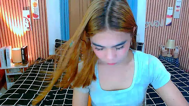 Snapshot of mikhaylahanderson chatting on November 2025 03:34:01 AM mikhaylahanderson online show from November 2025 03:34:01 AM