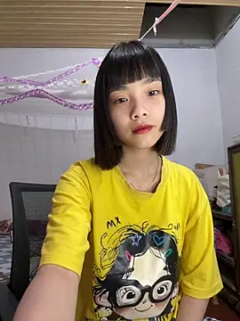 Snapshot of andymi1 chatting on May 2026 01:45:02 AM andymi1 online show from May 2026 01:45:02 AM