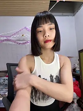 Snapshot of andymi1 chatting on May 2026 02:09:02 AM andymi1 online show from May 2026 02:09:02 AM