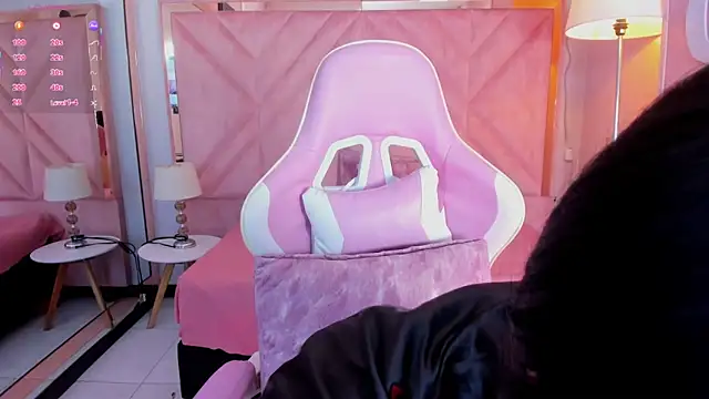 anyjones  online show from November 2025 04:24:02 AM