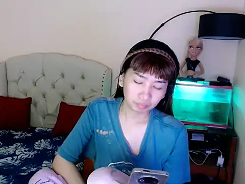 ShantalFoxxy  online show from February 2026 01:30:02 PM