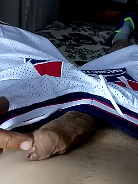 Julian2236 online show from December 2025 12:30:01 AM